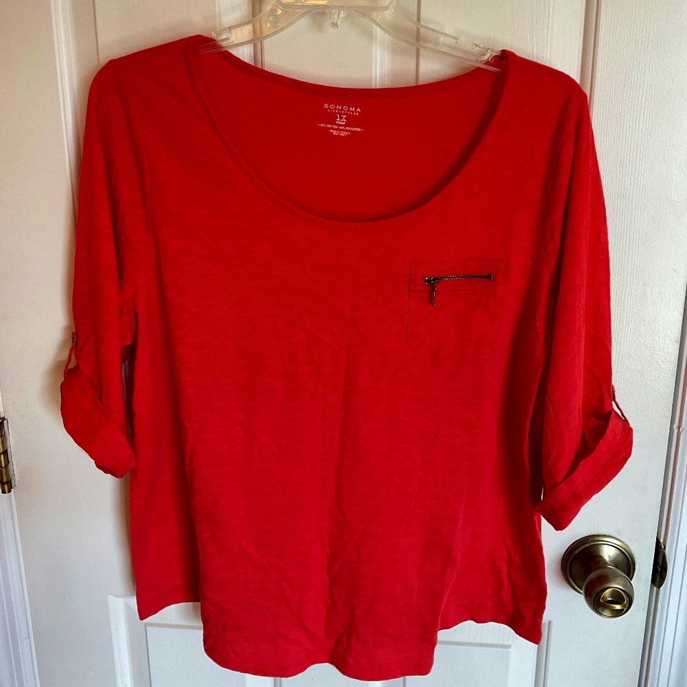 Women’s 1X casual shirt with optional tab sleeves